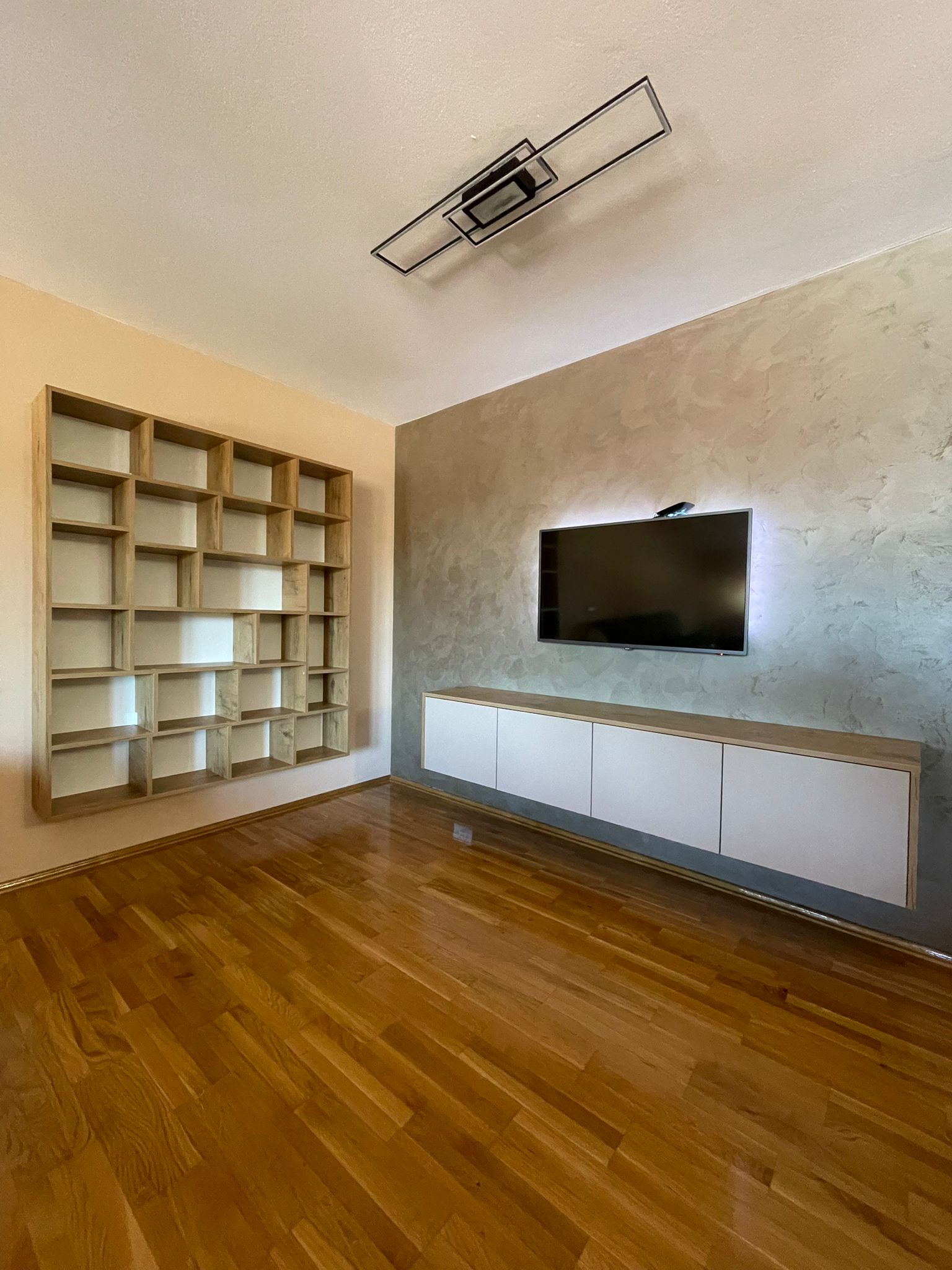 komoda2